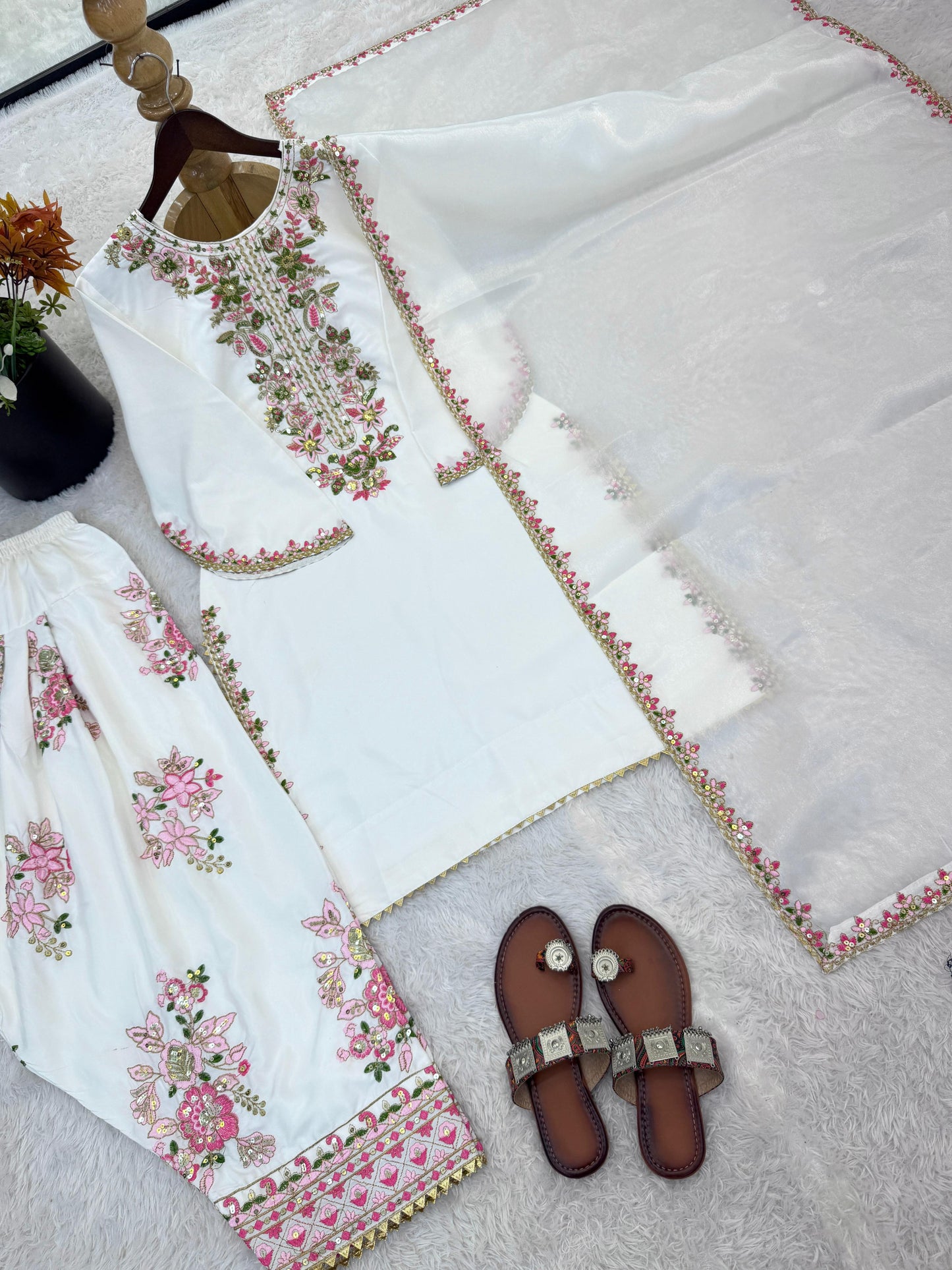 ELEGANT FRENCH CREPE EMBROIDERED FARSHI PANT SET WITH SILK DUPATTA