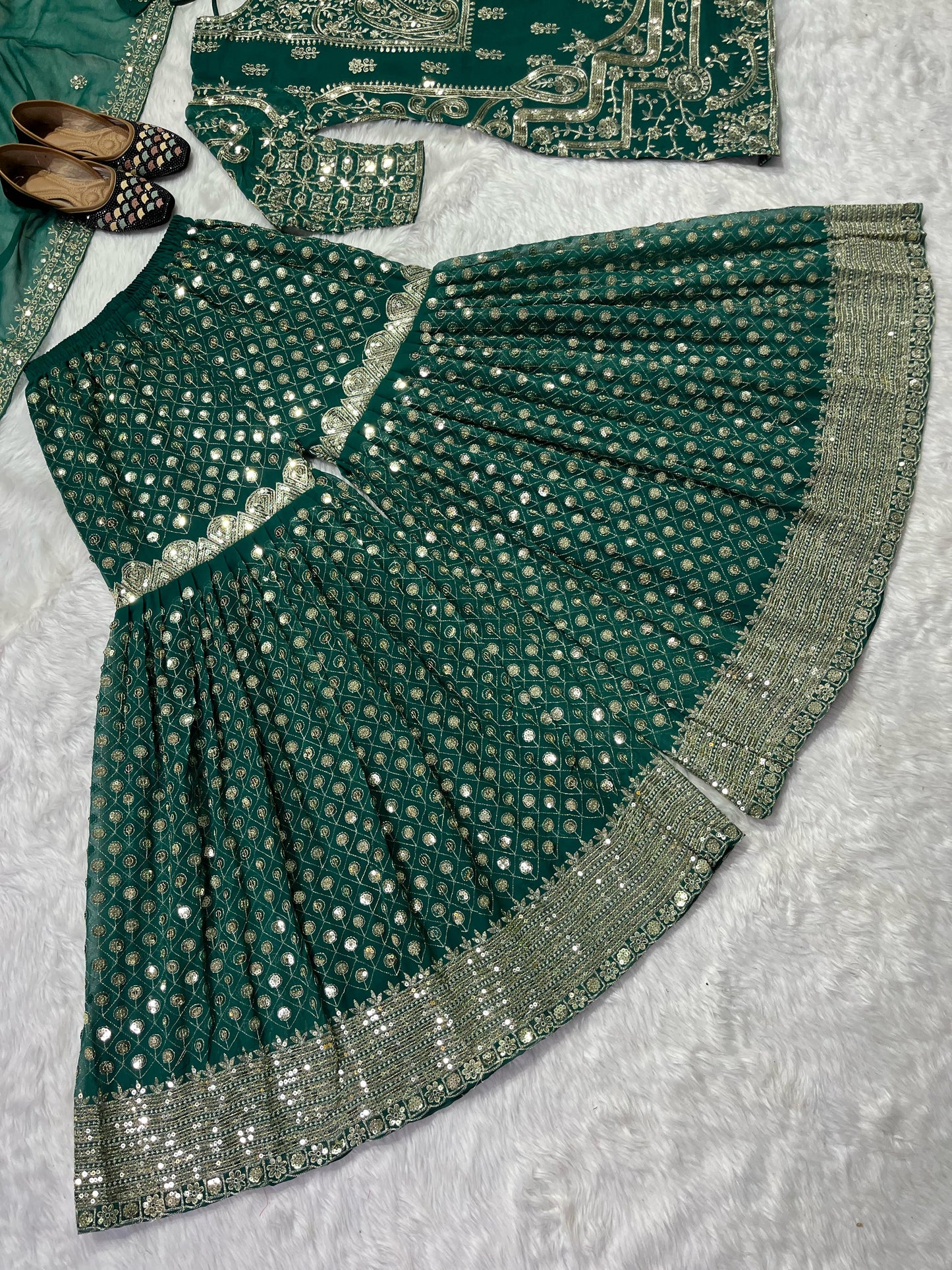 ELEGANCE DESIGNER'S TOUCH