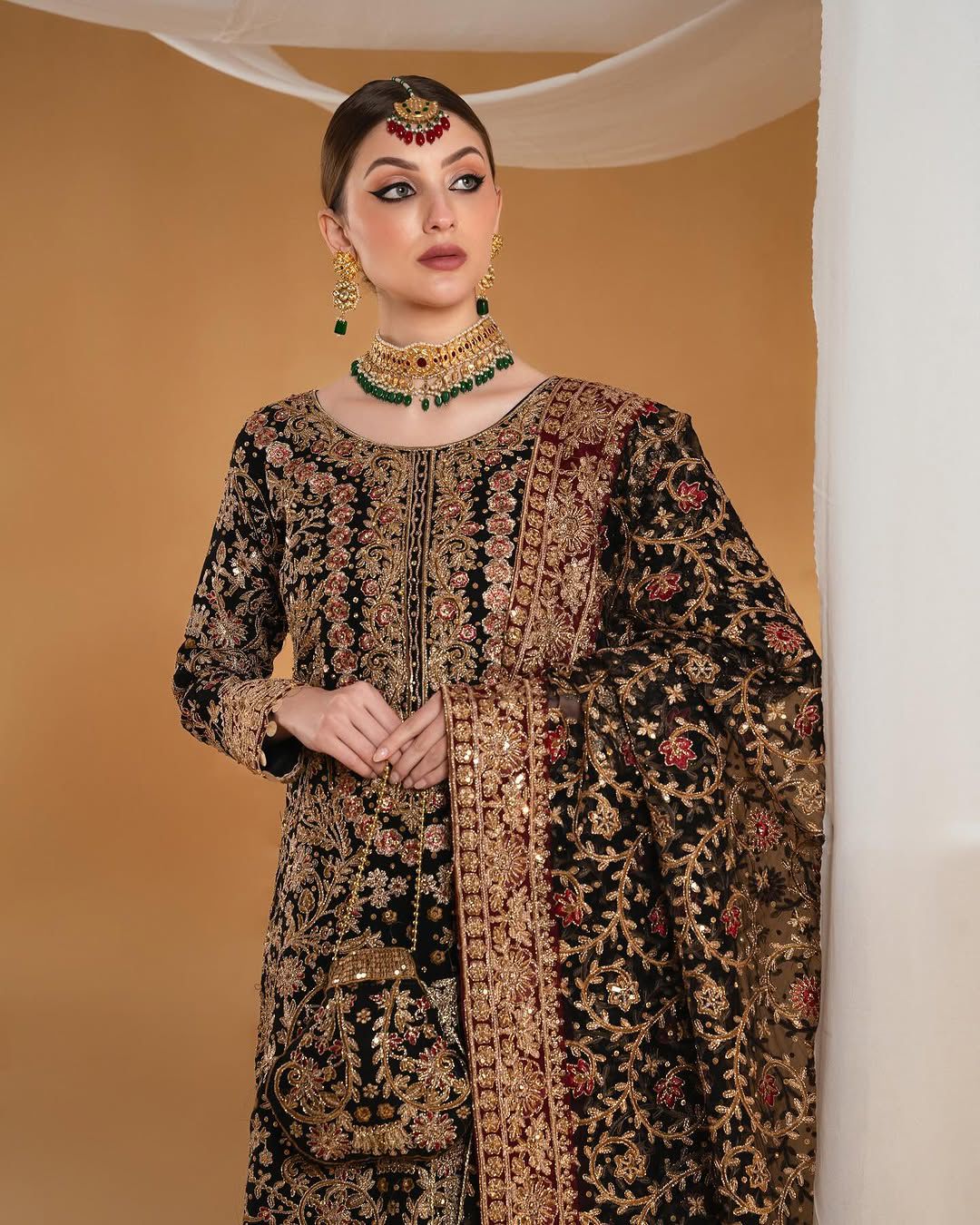 SIGNATURE DESI COLLECTIONS