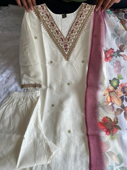 ROMAN SILK WITH BEAUTIFUL EMBROIDERY