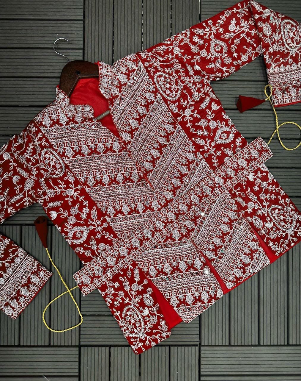 BOSS LADY LUXE SAREE