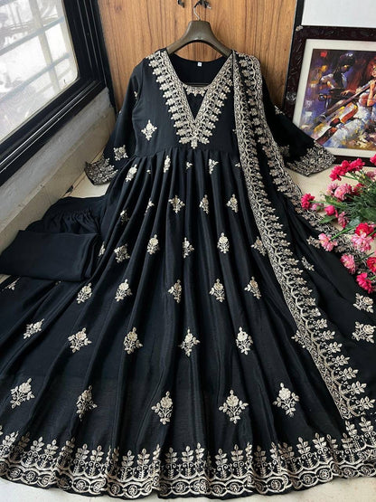 PREMIUM DESIGNER EMBROIDERED GOWN SET