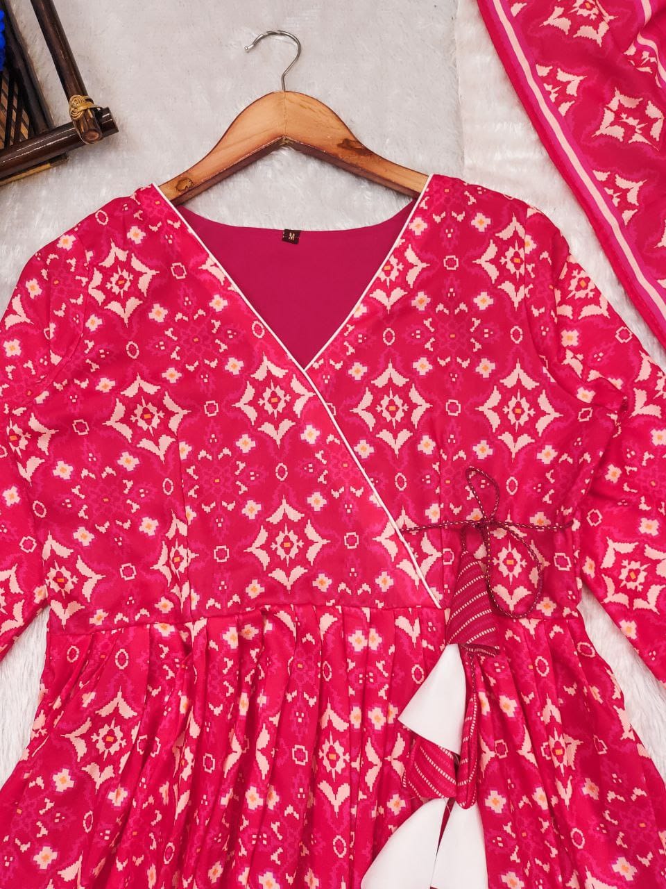 PAVITRA PINK SUIT SET