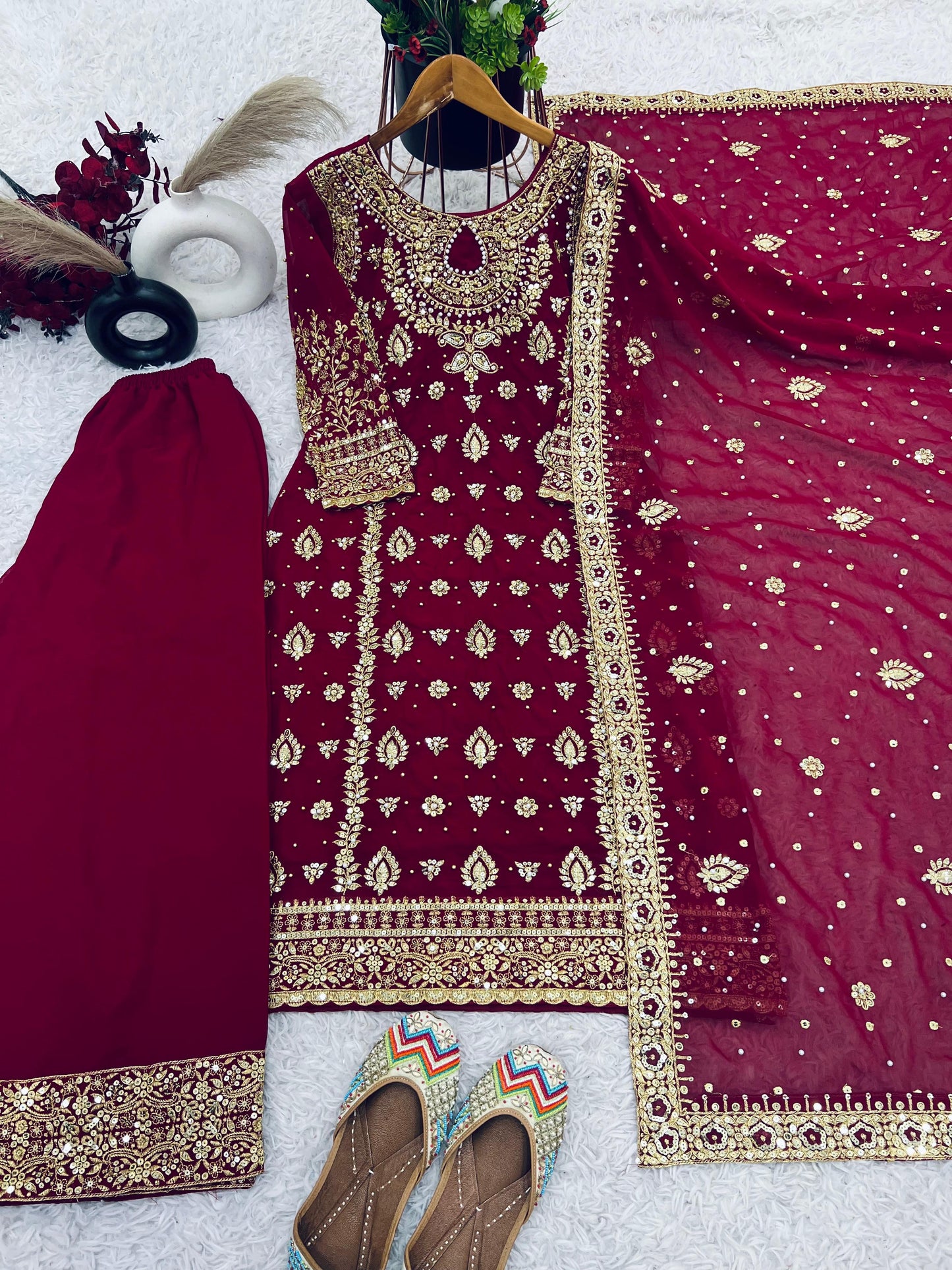 PREMIUM FULLY WORKED DESI WEAR DESIVOGUERS