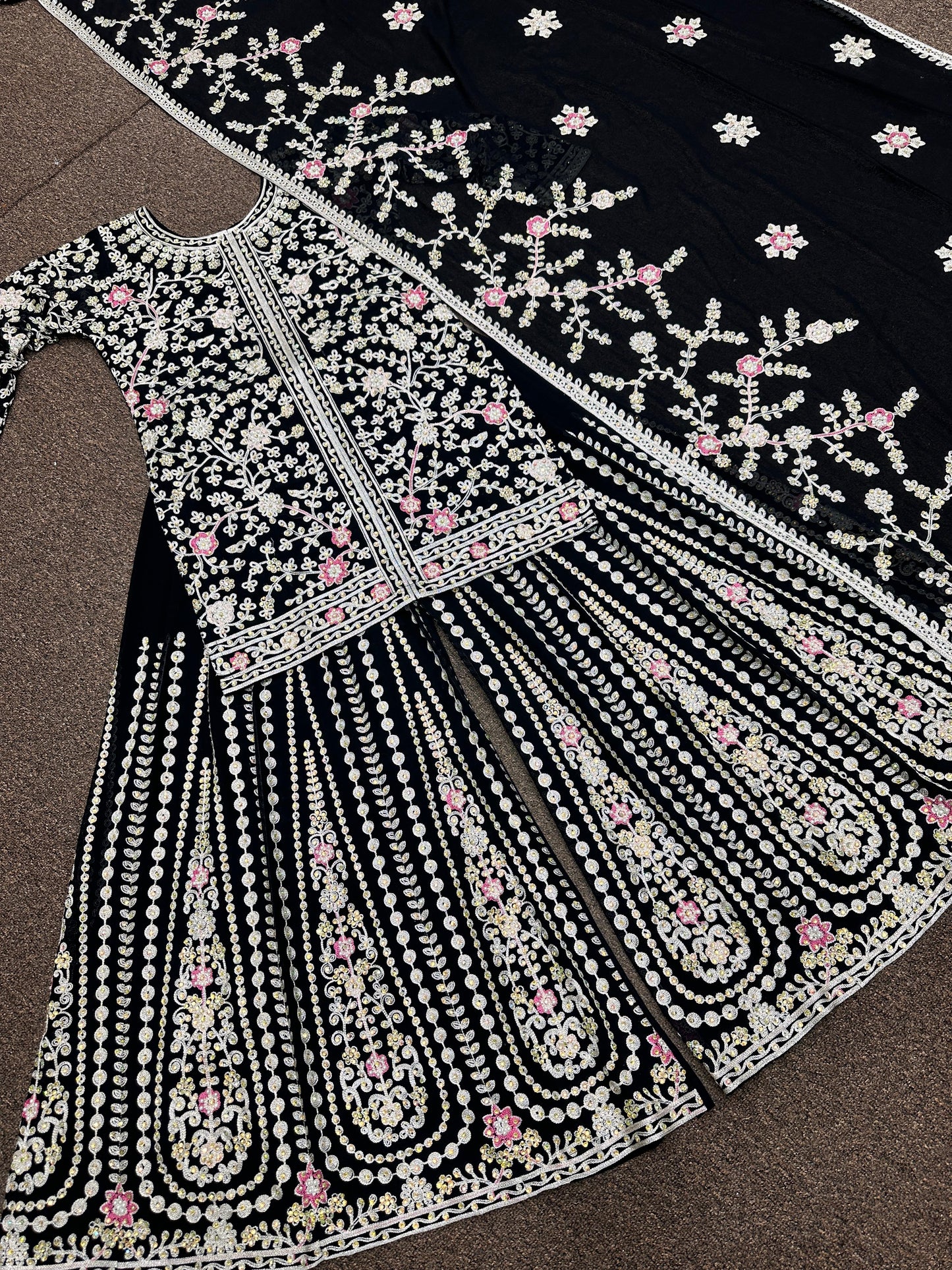PAKISTANI PREMIUM DESI OUTFIT