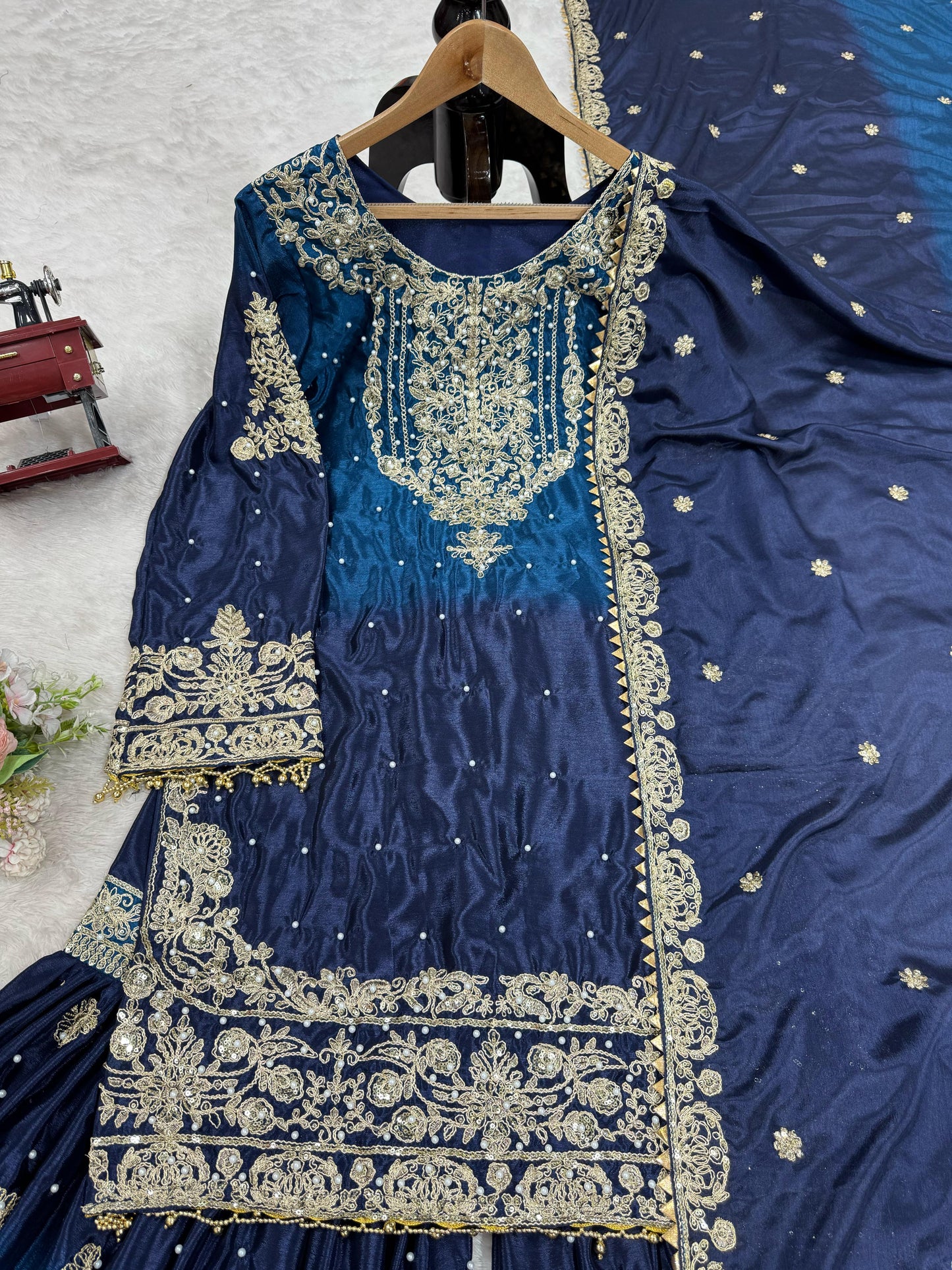 THE ROYAL DYNASTY SHARARA  SUIT
