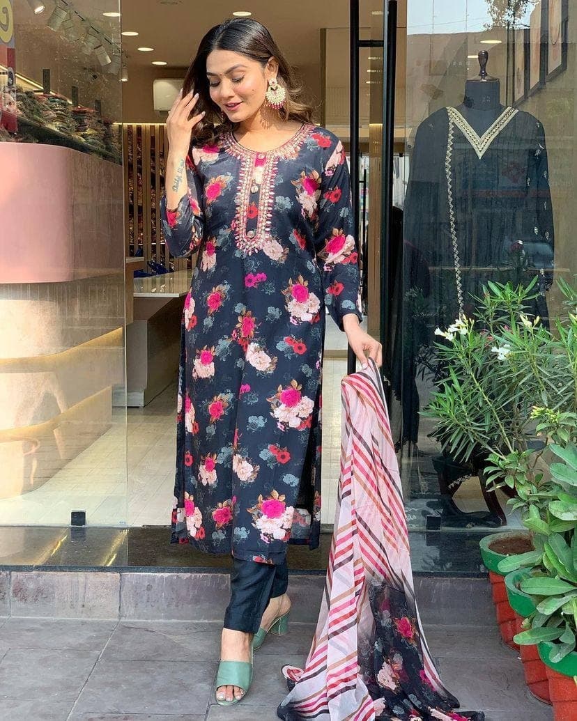 DIVYA – ELEGANT KURTI SET - CASUAL WEAR