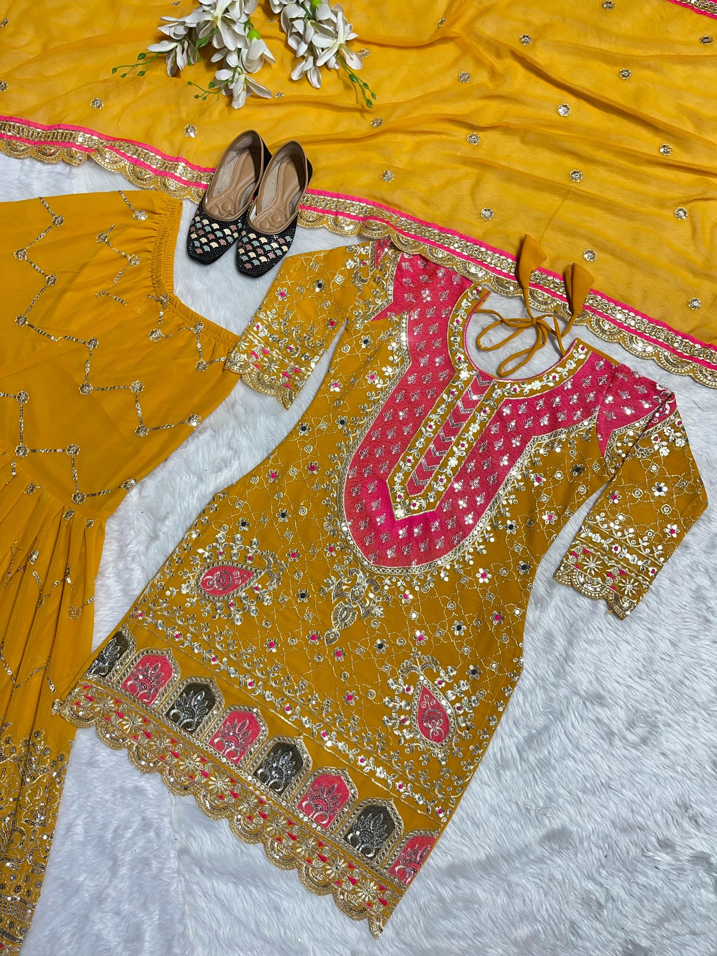 HALDI AND MEHENDI SHARARA LUXE
