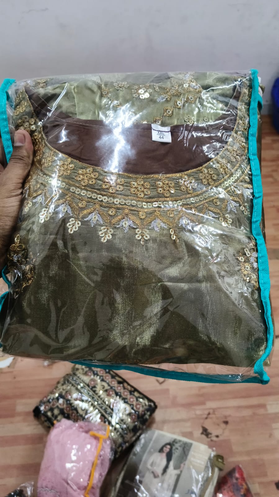 RANGAT DESIGNER SUIT