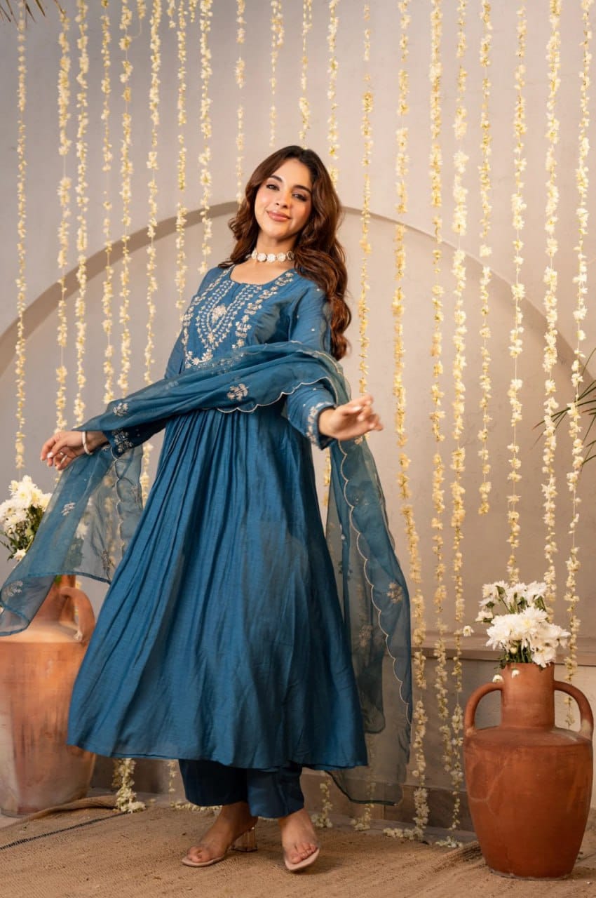 CHANDERI SILK EMBROIDERED SUIT SET WITH DUPATTA