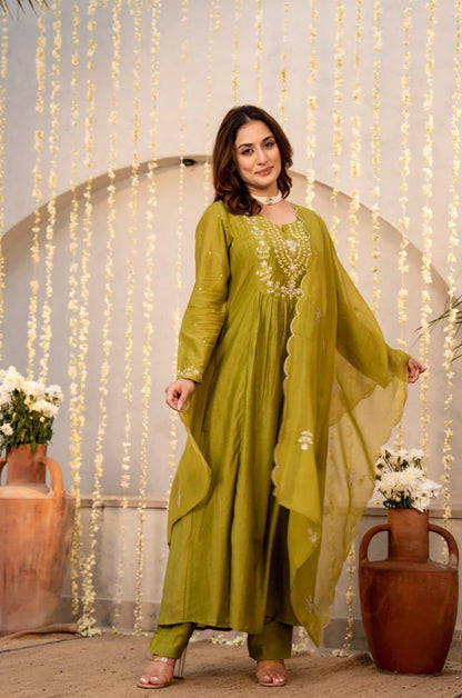CHANDERI SILK EMBROIDERED SUIT SET WITH DUPATTA