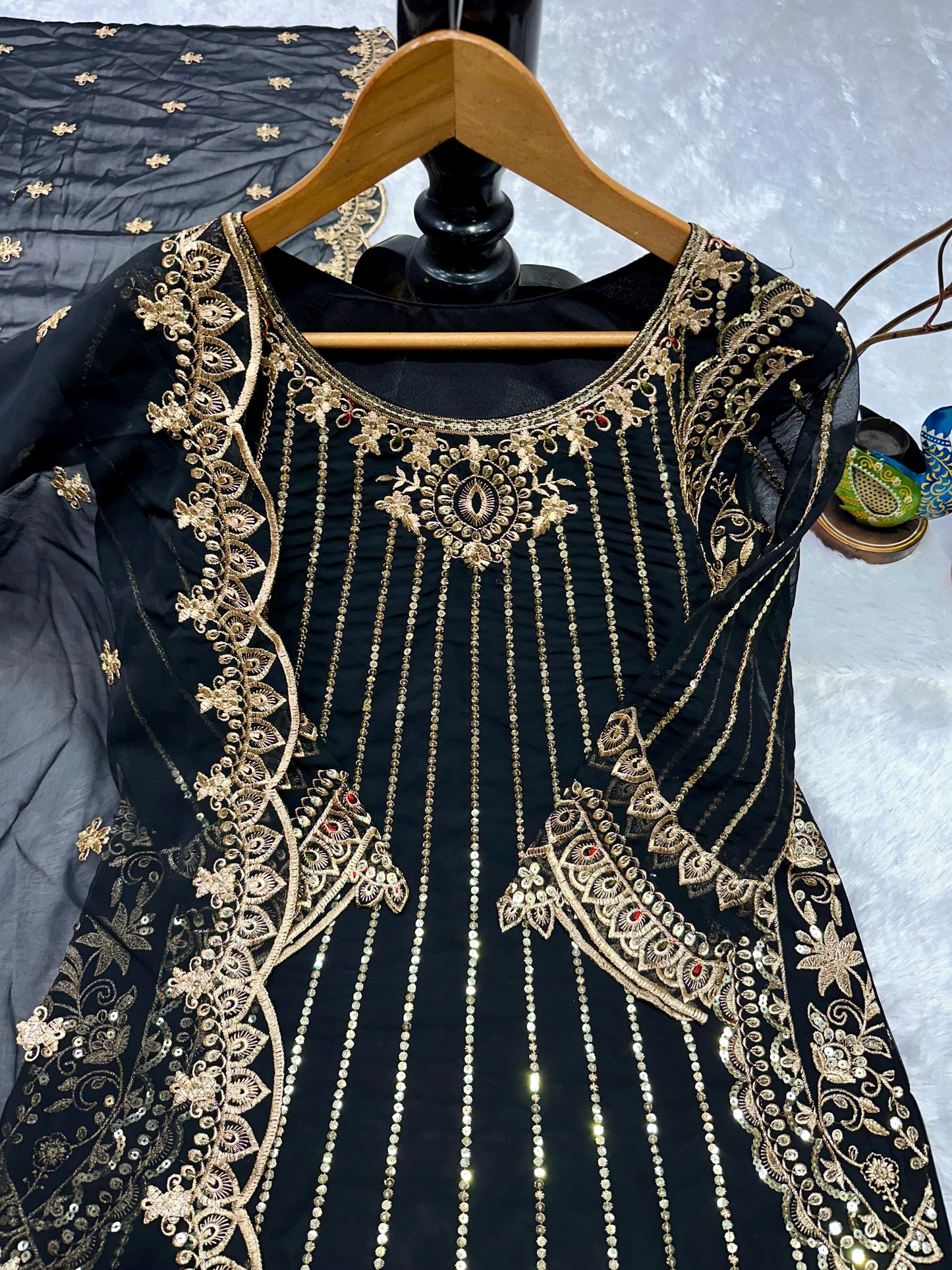 ELEGANT EMBROIDERED TOP AND PLAZZO SET WITH LACE DUPATTA