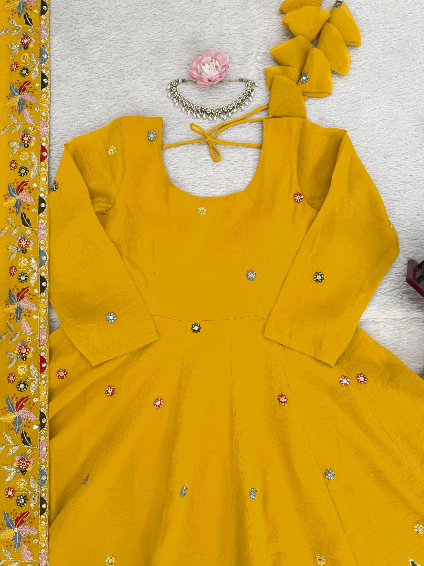 ELEGANT EMBROIDERED ANARKALI SET FOR FESTIVE