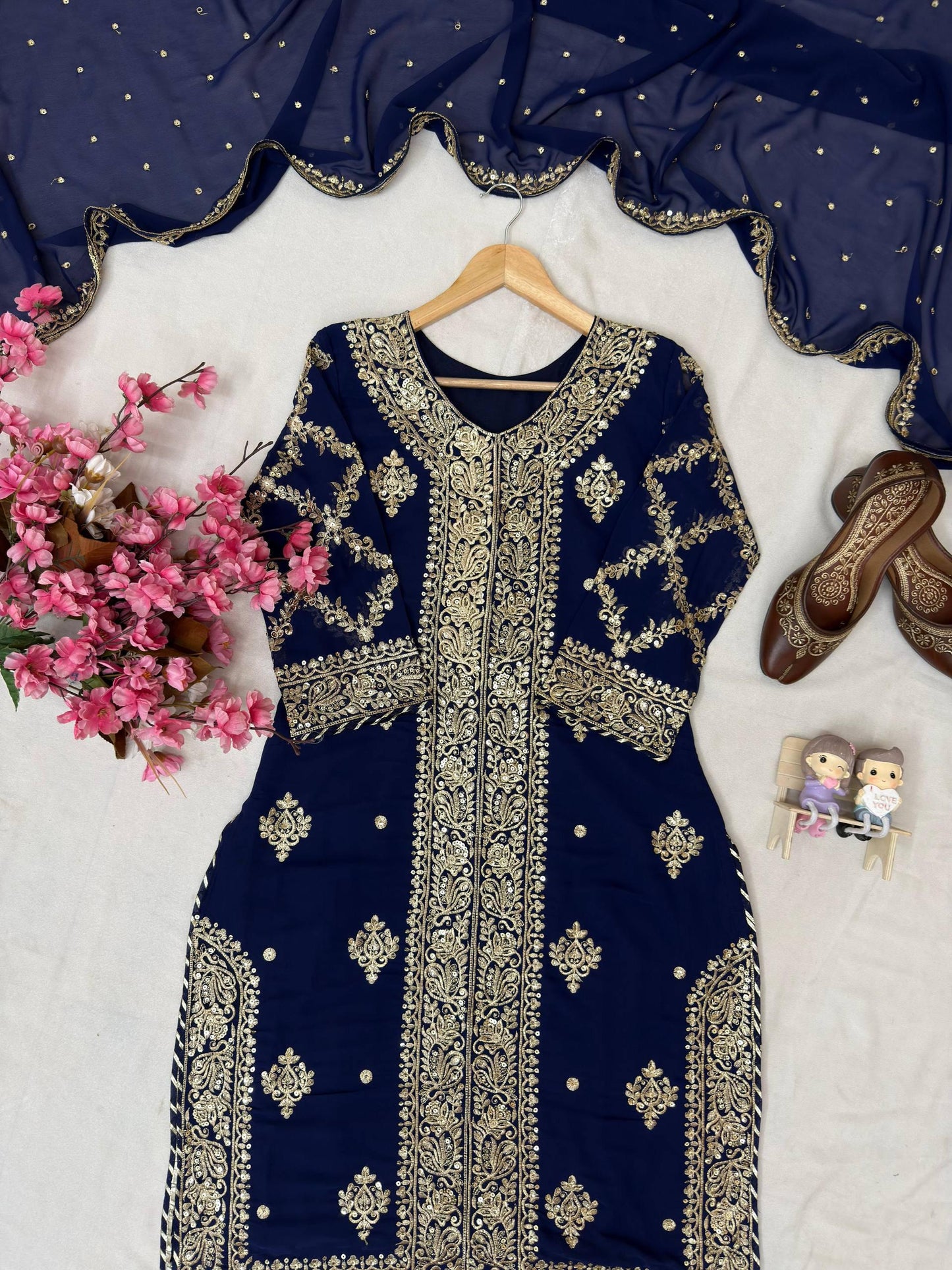 ELEGANT SEQUINS AND ZARI EMBROIDERED KURTI SET FOR WOMEN