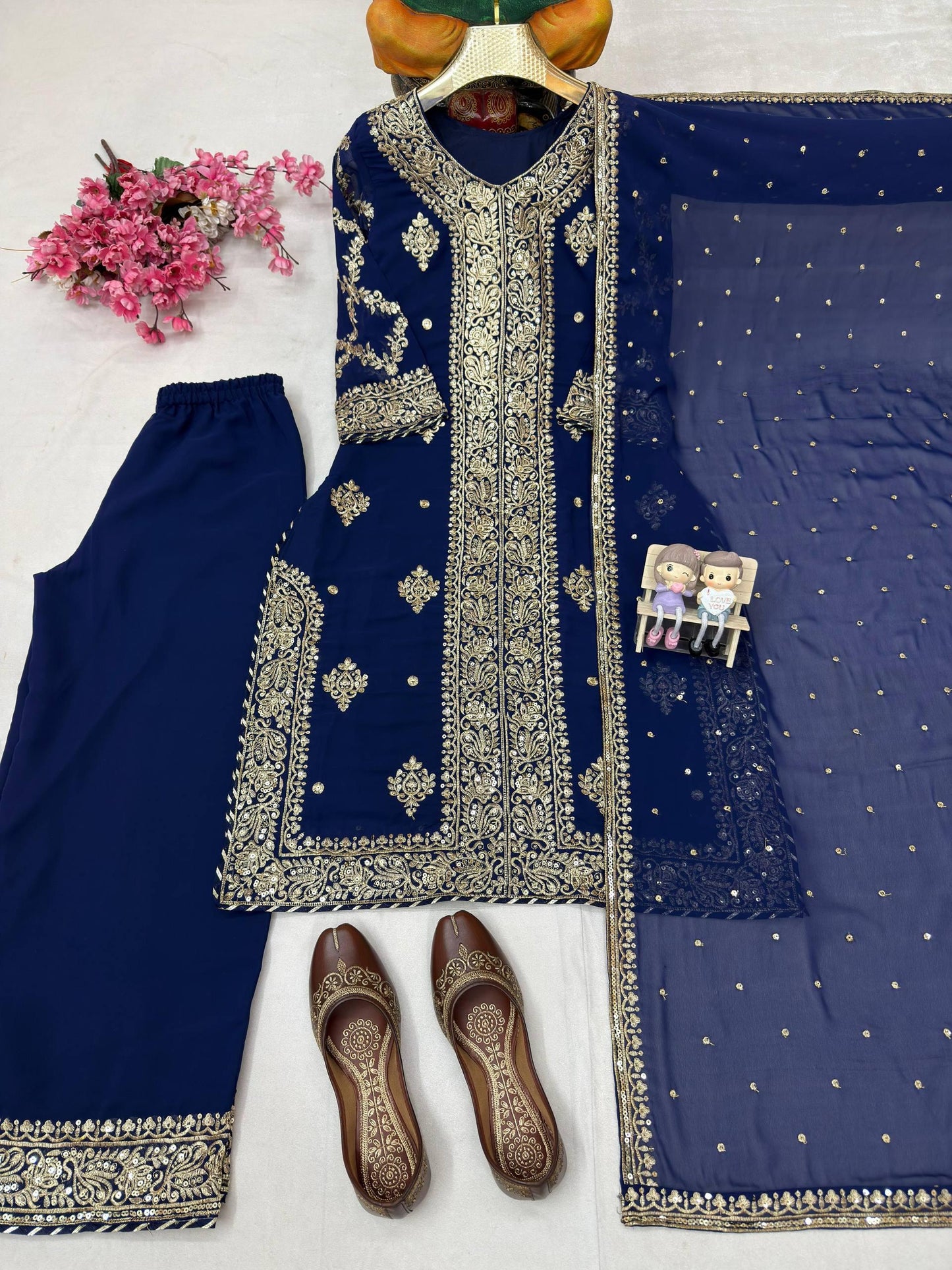 ELEGANT SEQUINS AND ZARI EMBROIDERED KURTI SET FOR WOMEN