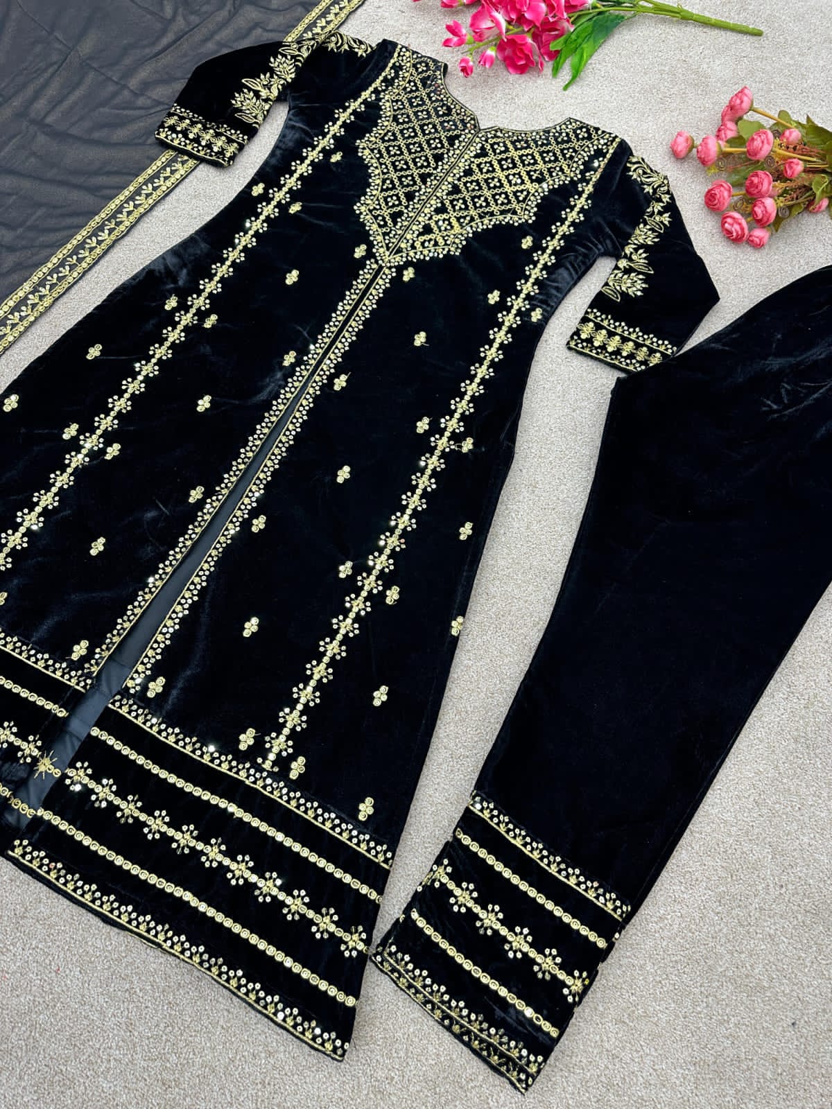 MEHERMAHAL ANARKALI