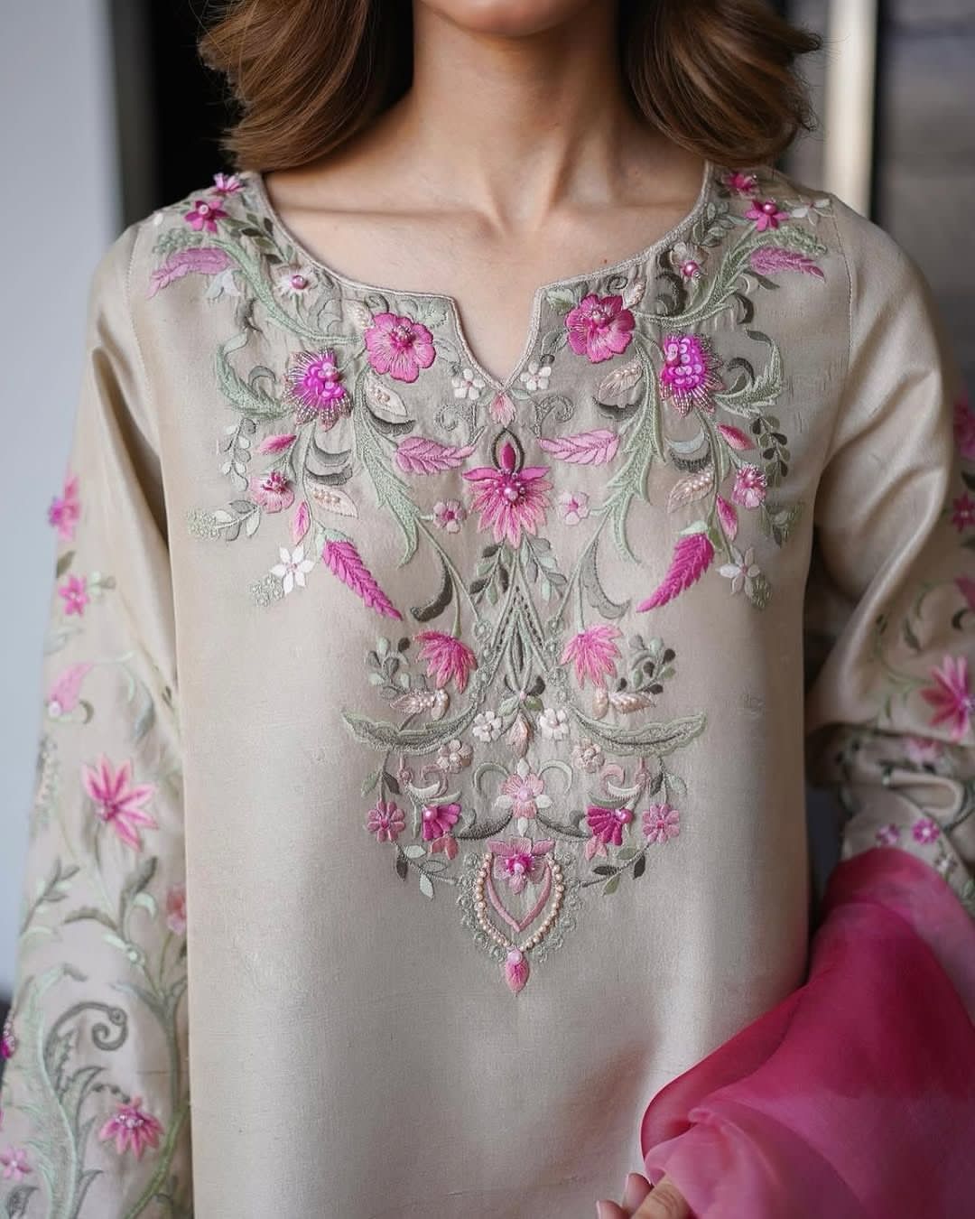 DESIGNER WEAR EXCLUSIVE FARSI SALWAR SUIT IN FRENCH CRAPE WITH SOFT ORGANZA DUPATTA