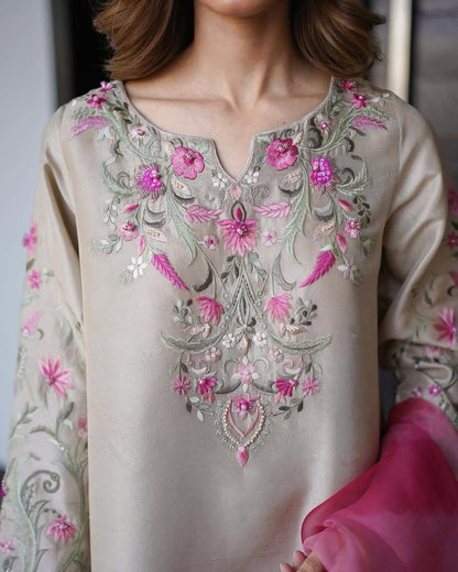 DESIGNER WEAR EXCLUSIVE FARSI SALWAR SUIT IN FRENCH CRAPE WITH SOFT ORGANZA DUPATTA
