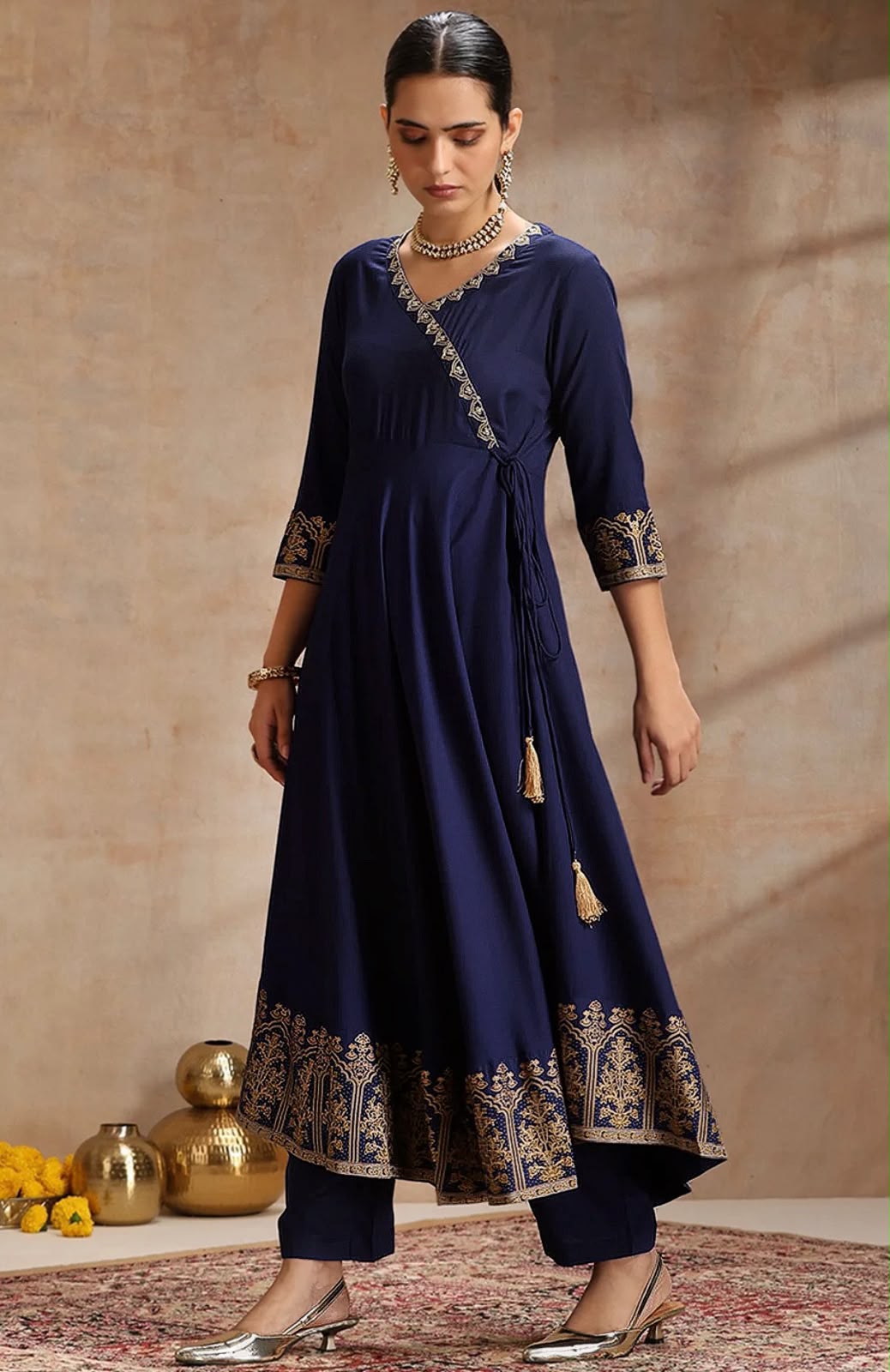 MAHIRA ANARKALI