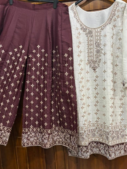 HEAVY ZARKHAN STONES WITH BRIDAL PURSE - IN HAND