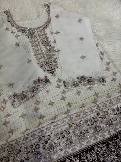 HEAVY ZARKHAN STONES WITH BRIDAL PURSE - IN HAND